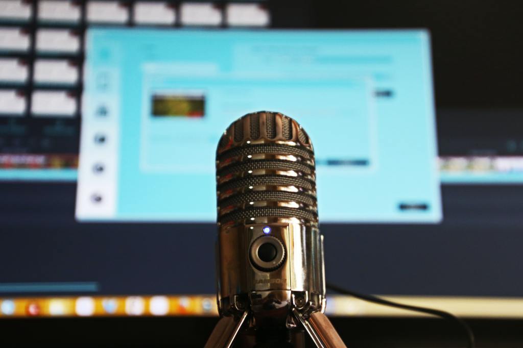 Four Ways to Use your Blog and Podcast&nbsp;Together